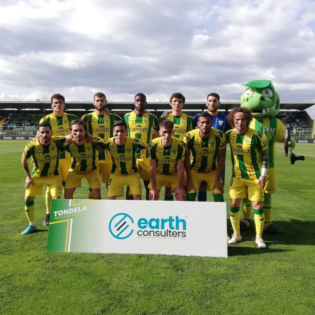  Tondela empata com Arouca na estreia do novo treinador - Jornal do Centro