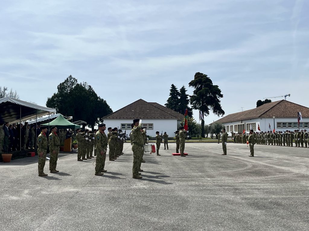  RI14 Viseu: Aprontamento de forças, obras no regimento e captação de militares em destaque no Dia da Unidade - Jornal do Centro