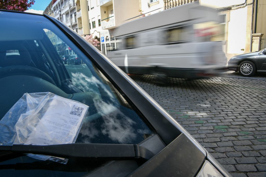  Estacionamento: Fiscalização reforçada em Viseu, concessionária junta-se à PSP e Polícia Municipal - Jornal do Centro