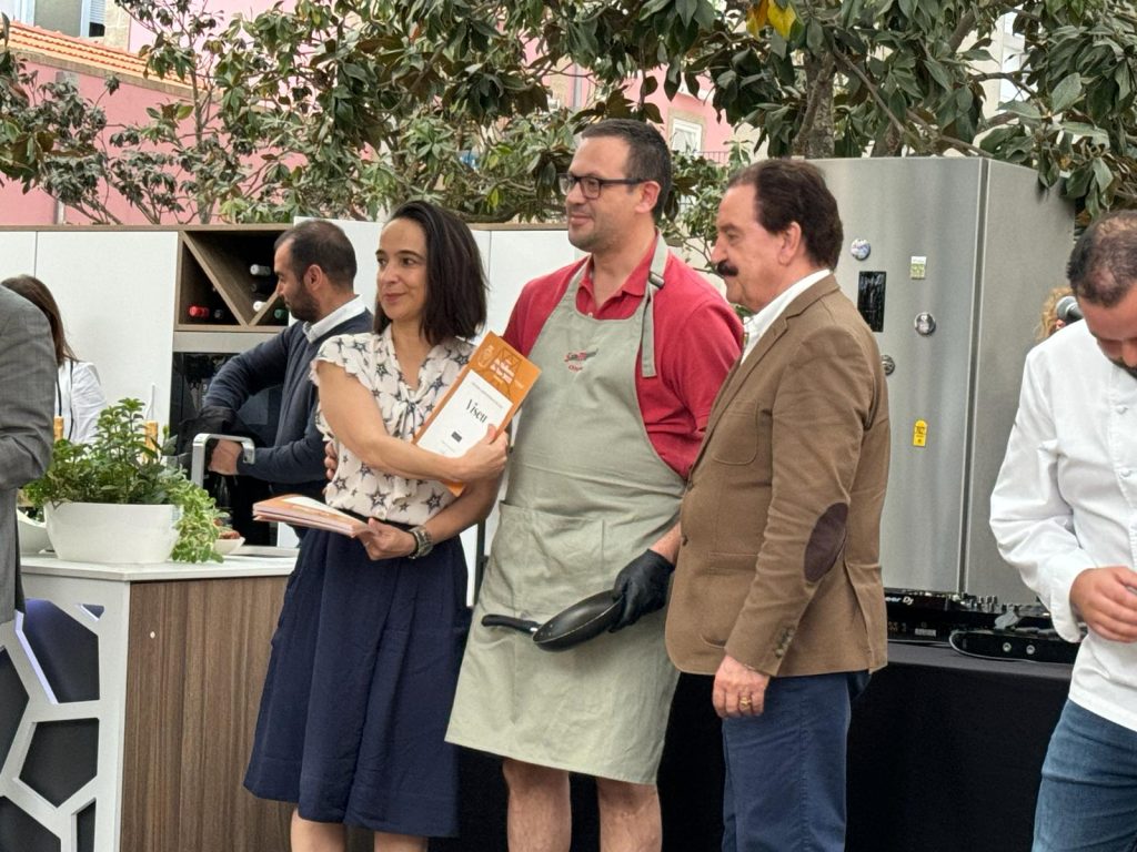  Um mundo de gastronomia e experiências no Mercado 2 de Maio até domingo - Jornal do Centro