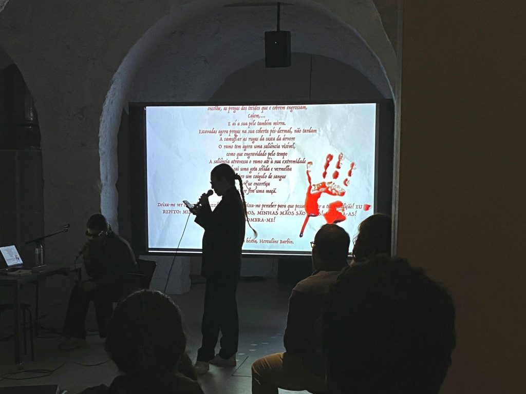  Primeira performance de Point of View, da Companhia Ardemente, apresentada esta quinta-feira - Jornal do Centro