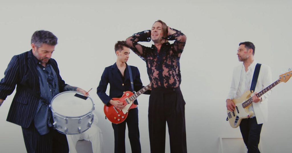  Fingertips regressam aos videoclips com “Heaven In My Hell” - Jornal do Centro