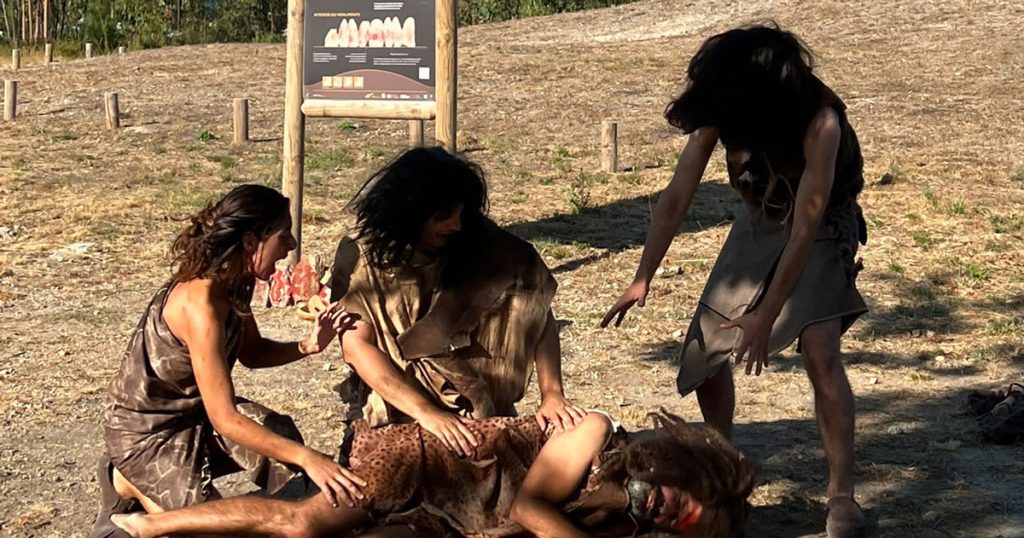  História contada de uma forma divertida em visitas encenadas em Oliveira de Frades - Jornal do Centro