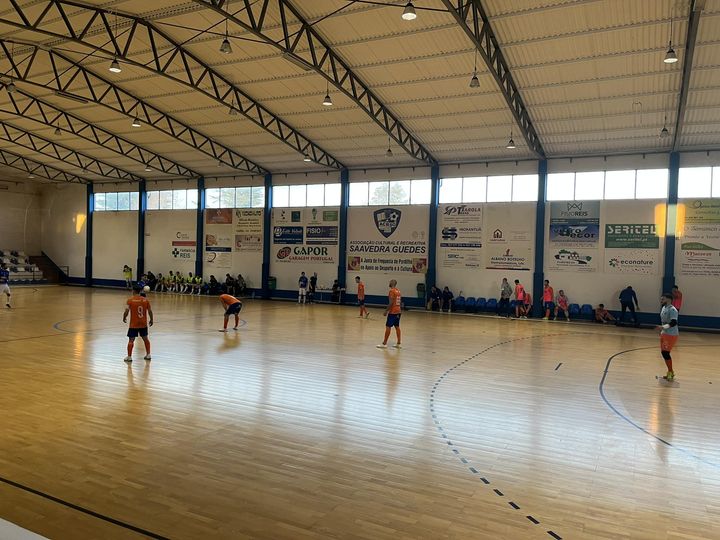  Futsal: Viseu 2001 vence e está a três pontos da liderança. ABC Nelas volta às derrotas - Jornal do Centro