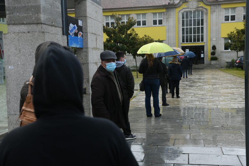  Legislativas: eleitores em confinamento votam entre as 18h00 e as 19h00 do dia 30 - Jornal do Centro