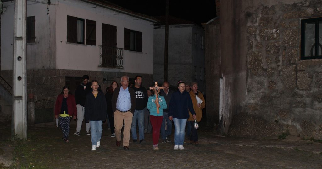  Aldeia em Santa Comba Dão cumpre tradição da Ladainha da Páscoa - Jornal do Centro