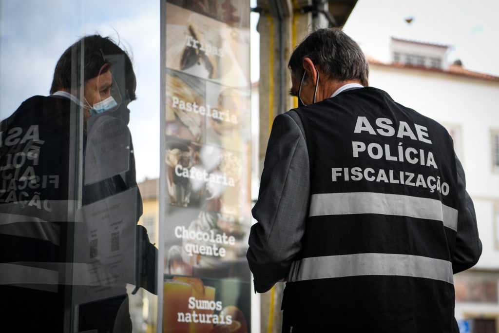  ASAE desmantela unidade ilegal de produção de suplementos alimentares em Santa Comba Dão - Jornal do Centro