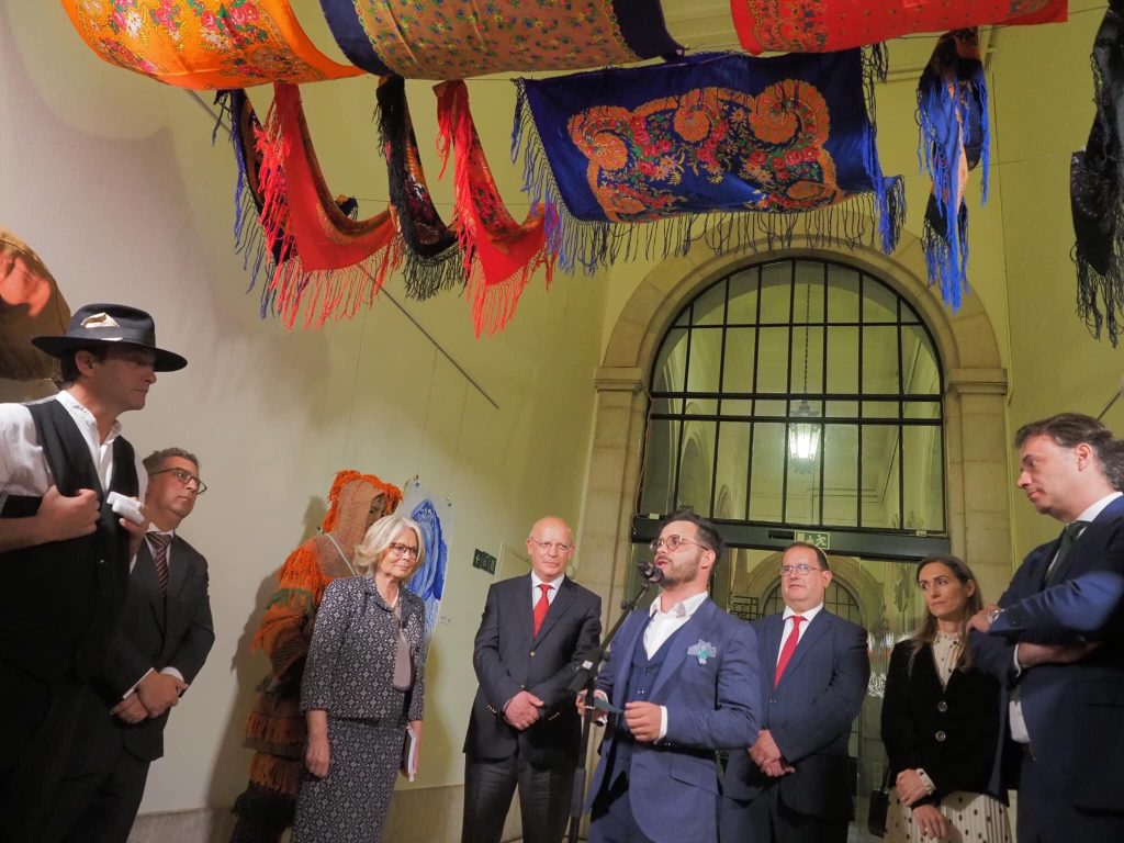  Casas Regionais em exposição na Assembleia da República - Jornal do Centro