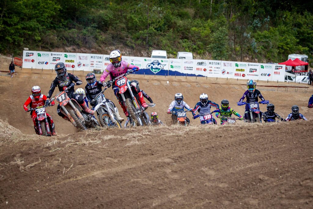  Tarouca recebe última prova do Campeonato Nacional de Motocross - Jornal do Centro