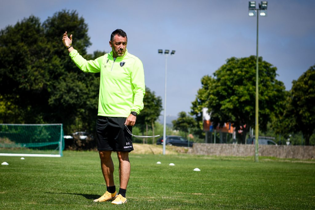  Académica faz o “tri” e contrata mais um ex-treinador do Académico esta época - Jornal do Centro