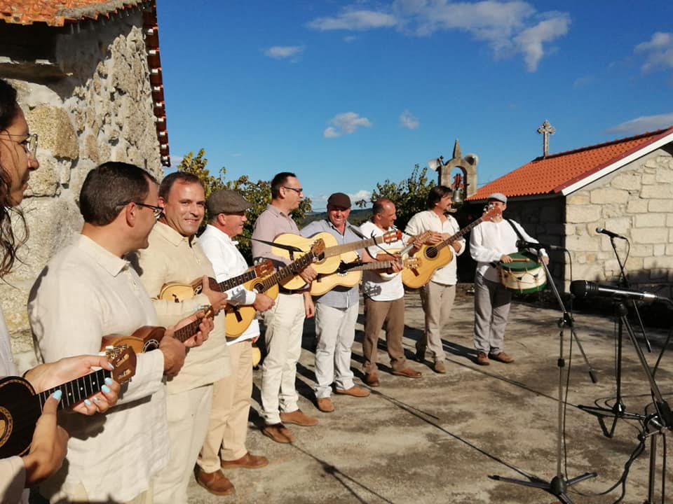  Vouzela: Grupo de Cavaquinhos e Cantares à Beira comemora 31 anos - Jornal do Centro