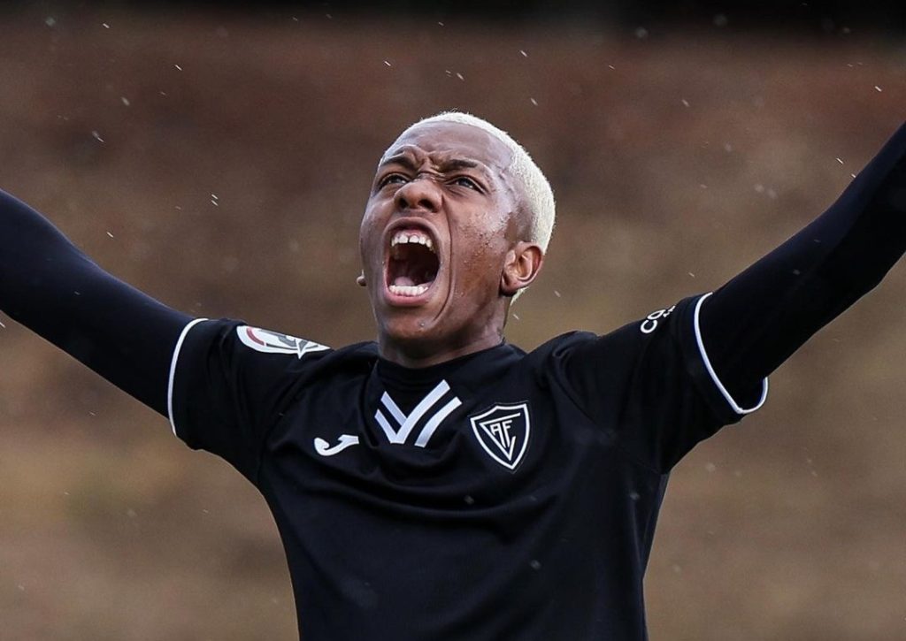  Liga Revelação: Académico de Viseu vence Sp. Braga e sobe à terceira posição - Jornal do Centro