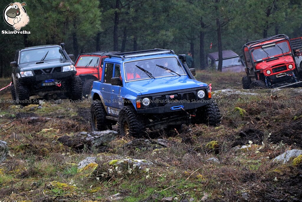  85 jipes trilharam as Terras do Demo em Moimenta da Beira