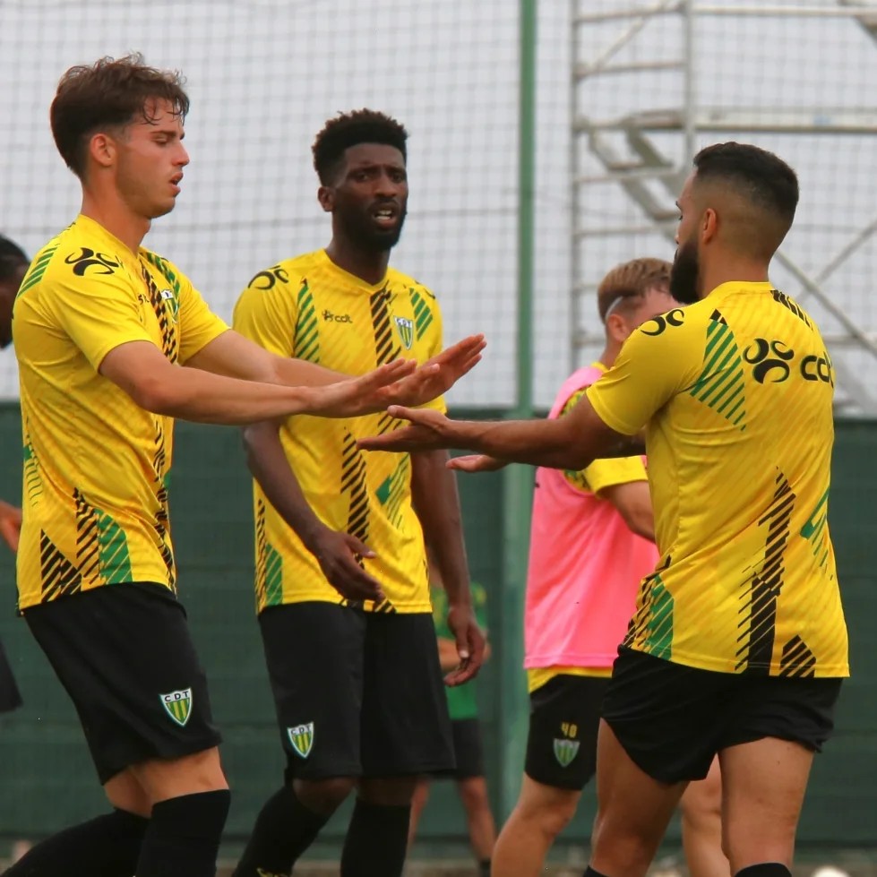  Tondela vence Benfica B em jogo de preparação - Jornal do Centro