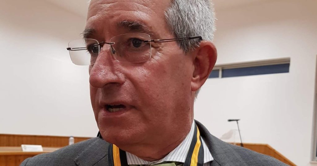  Rebelo Marinho apresenta novo livro na Biblioteca de Sátão - Jornal do Centro