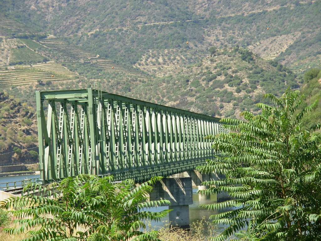  Ponte ferroviária de São João da Pesqueira vai ser reabilitada - Jornal do Centro
