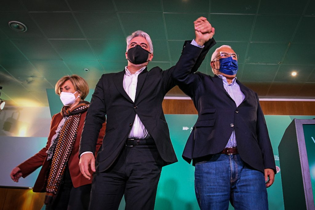  Costa apela a mobilização de militantes para chamar indecisos a votar