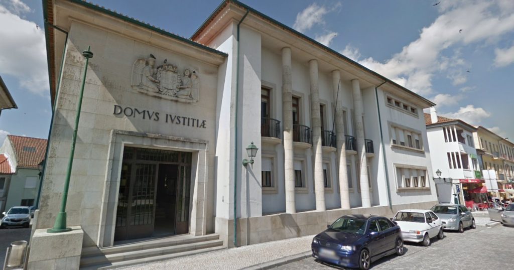  Tribunal de Mangualde vai entrar em obras. Telhado e interior vão ser intervencionados - Jornal do Centro
