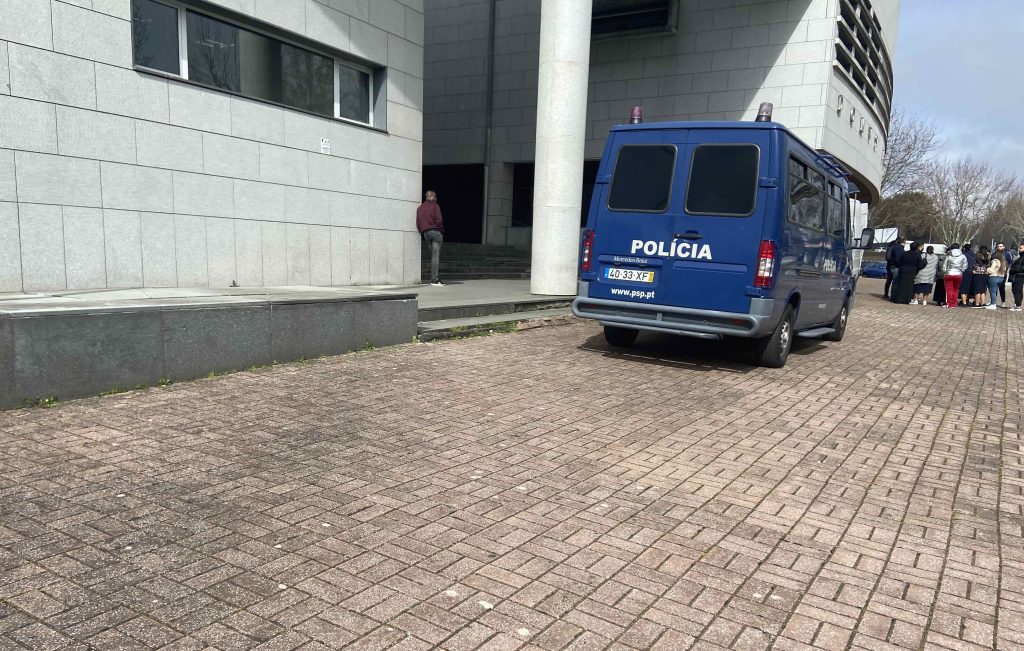  Julgamento em Viseu com 17 arguidos acusados de burla qualificada adiado pela terceira vez