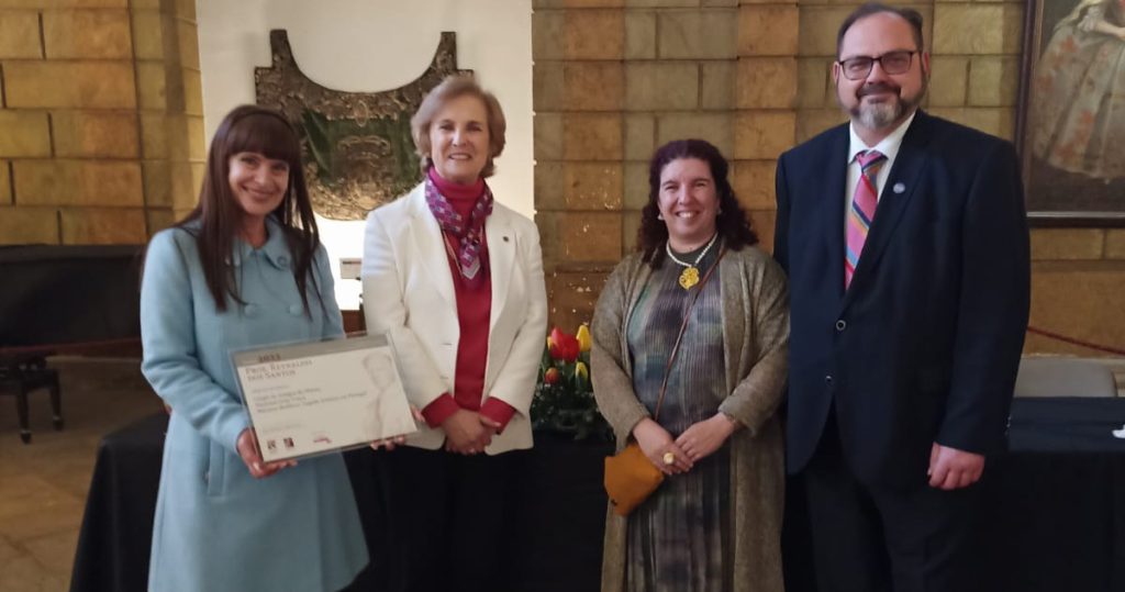  Grupo de Amigos do Museu Grão Vasco recebe prémio em Lisboa - Jornal do Centro