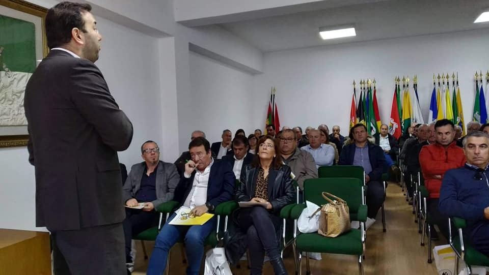  Autarcas do distrito de Viseu discutem futuro das freguesias em Lamego - Jornal do Centro