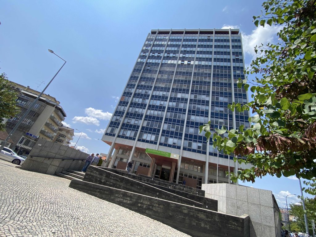  Ruas: Avaria dos elevadores no Centro de Saúde 1 de Viseu é exemplo de que transferência de competência tem de ser feita com cautela - Jornal do Centro