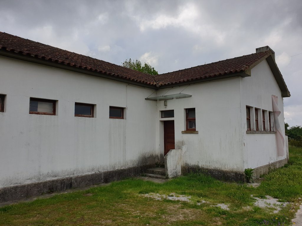  Antiga escola primária de Cabanas de Viriato vai ser reabilitada - Jornal do Centro