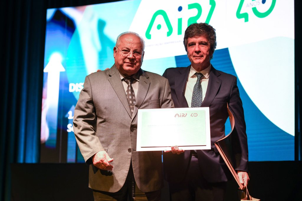  AIRV diz estar “presente” para estes e mais 40 anos - Jornal do Centro