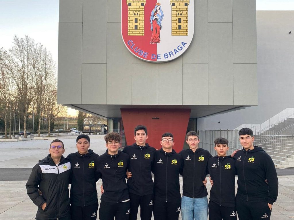  Armamar Futsal e Sporting de Braga juntos para apostar nas camadas jovens - Jornal do Centro