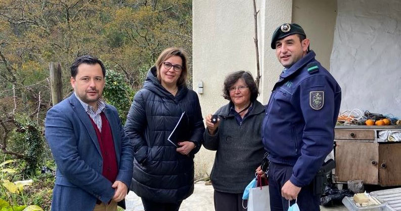  Botão SOS vai chegar a 90 idosos do distrito de Viseu - Jornal do Centro