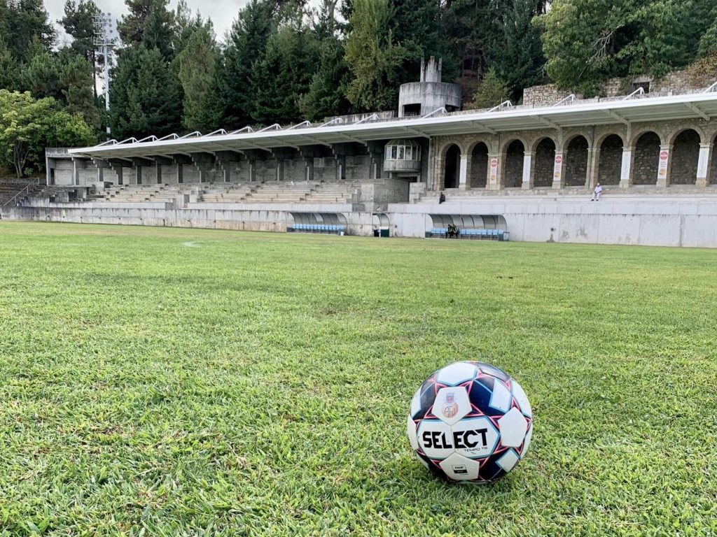  Sporting de Lamego perto de acabar - Jornal do Centro