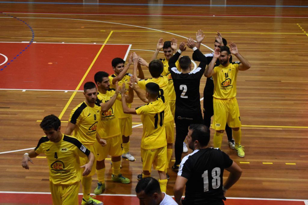  Futsal: ABC de Nelas recupera caminho das vitórias, Viseu 2001 derrotado na Maia - Jornal do Centro