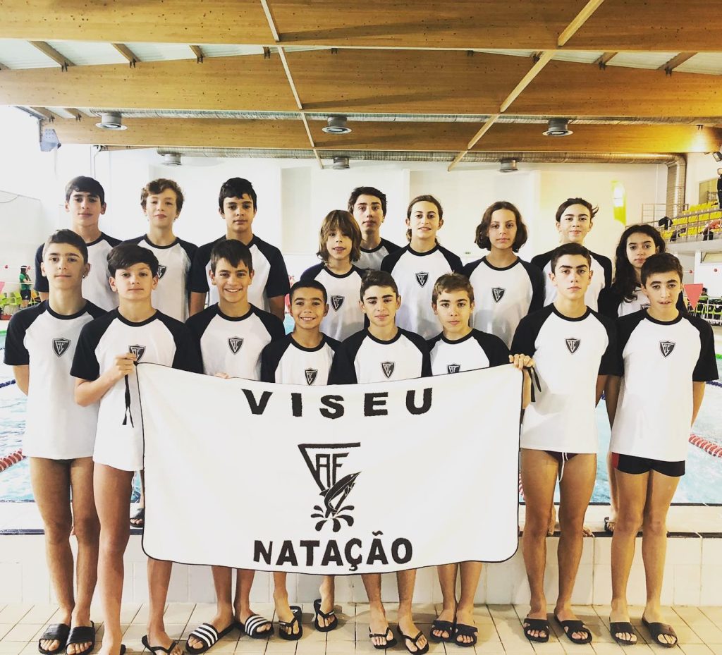  Natação/Académico: Infantis e Juvenis vencem 38 medalhas no Regional de Outono - Jornal do Centro