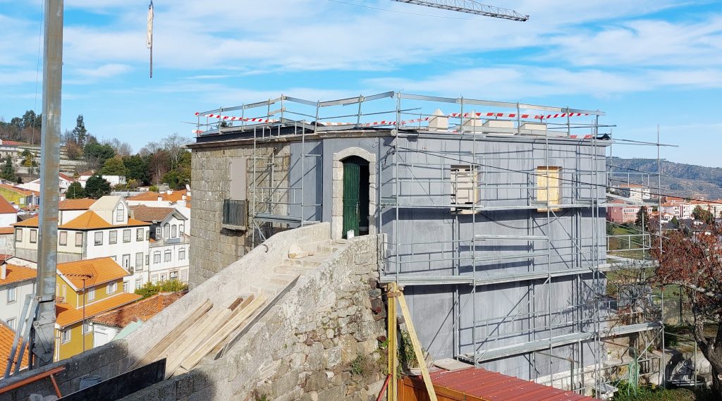 Câmara de Lamego reabilita Torre dos Figos, no Bairro do Castelo - Jornal do Centro