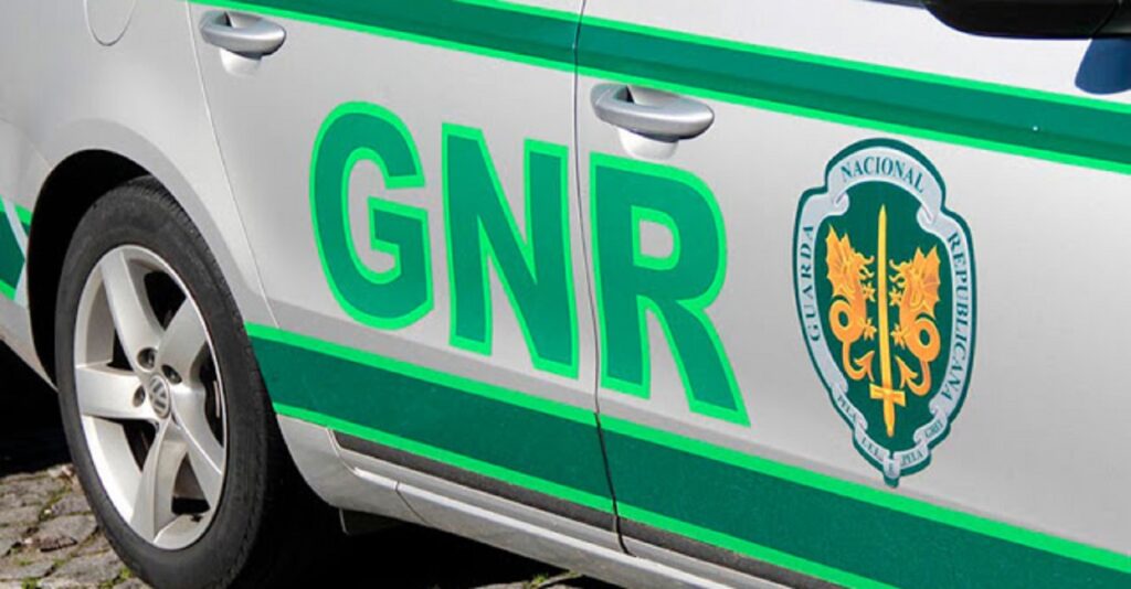  GNR condenado a 12 anos de cadeia por abusar de enteada - Jornal do Centro