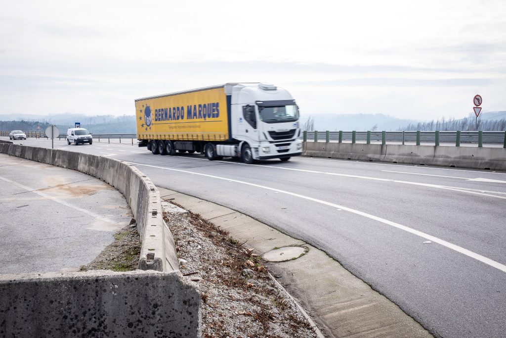  Obras no IP3 levaram muitos automobilistas a perderem-se nas vias alternativas - Jornal do Centro