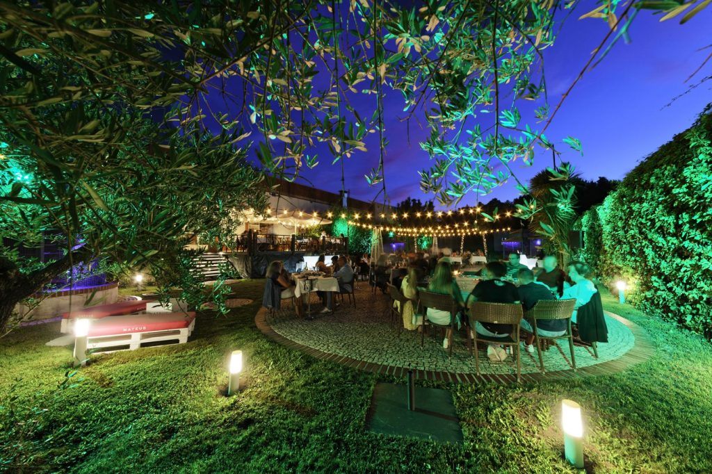  Jardins da Mimi regressam às noites de verão e agora com sushi - Jornal do Centro