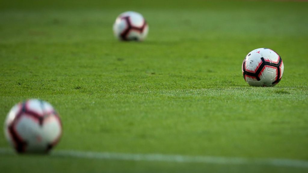  Juniores: Académico vence e já é líder - Jornal do Centro