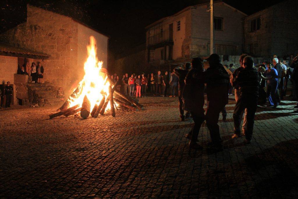 Viseu: Toco recriado este domingo na aldeia de Várzea de Calde - Jornal do Centro