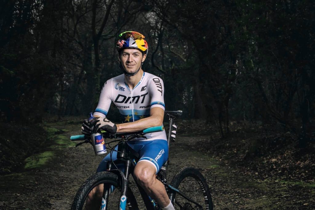  Ciclista Tiago Ferreira pode ter conseguido novo recorde do mundo de 24 horas em BTT - Jornal do Centro