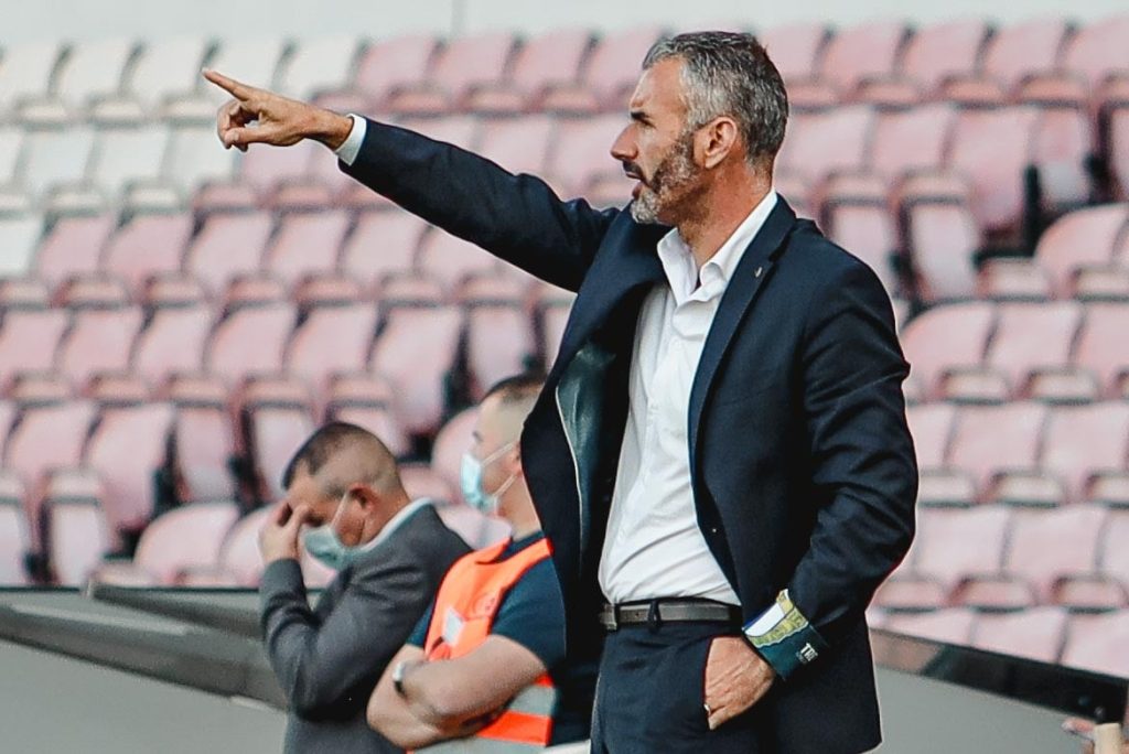  Ivo Vieira explica que é preciso ser “competente e competitivo” para vencer o CD Tondela - Jornal do Centro