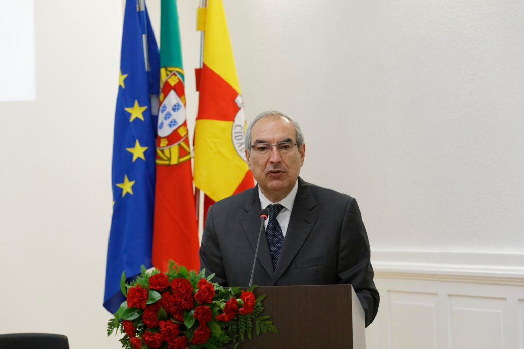  Presidente da Assembleia Municipal destacou o combate à corrupção nas comemorações do 25 de Abril - Jornal do Centro