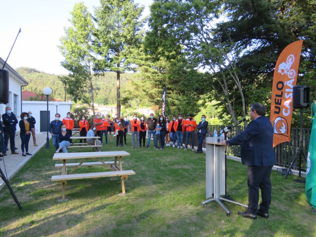  Escola primária transformada em centro de desporto fluvial e natureza - Jornal do Centro