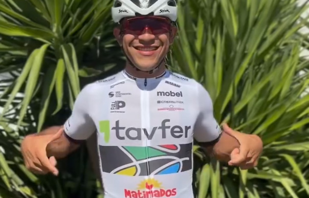 Ciclista da equipa de Mortágua corre já com camisola de campeão - Jornal do Centro