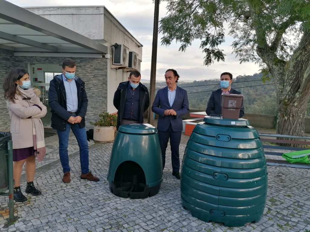  Em Vouzela já é possível transformar fruta e hortaliça em fertilizante - Jornal do Centro