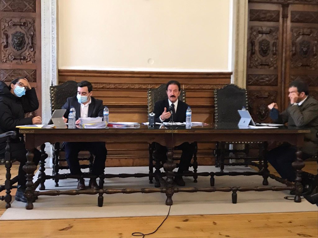  Viseu: Ruas ameaça sair da CIM se mérito da radioterapia for para João Azevedo - Jornal do Centro