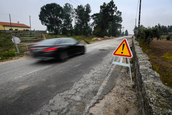  Duas semanas depois, estrada que liga Silgueiros e Oliveira de Barreiros já reabriu - Jornal do Centro