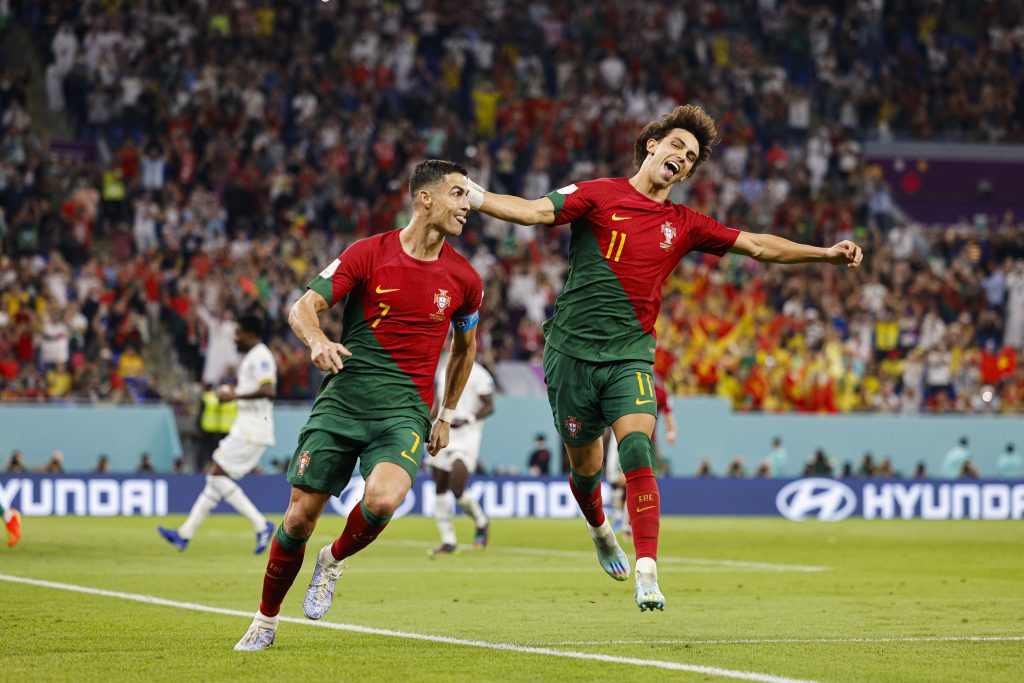  Félix dedica golo por Portugal à família e confessa: ‘Deve ter dado um treco à minha mãe’ - Jornal do Centro