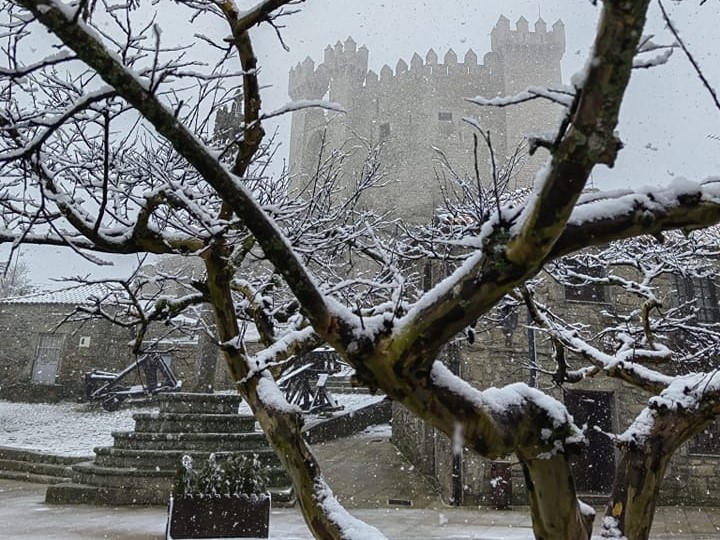  Neve volta a cair na região - Jornal do Centro
