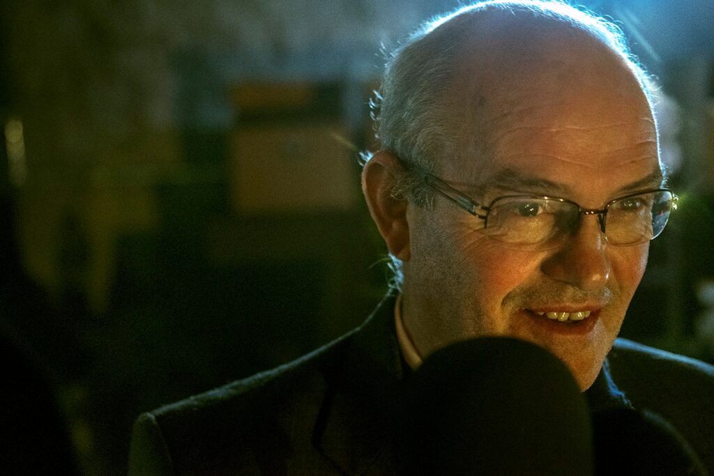  Sacristão e fadista Jorge Novo cumpre sonho e lança disco como voz de Senhor Jorge - Jornal do Centro